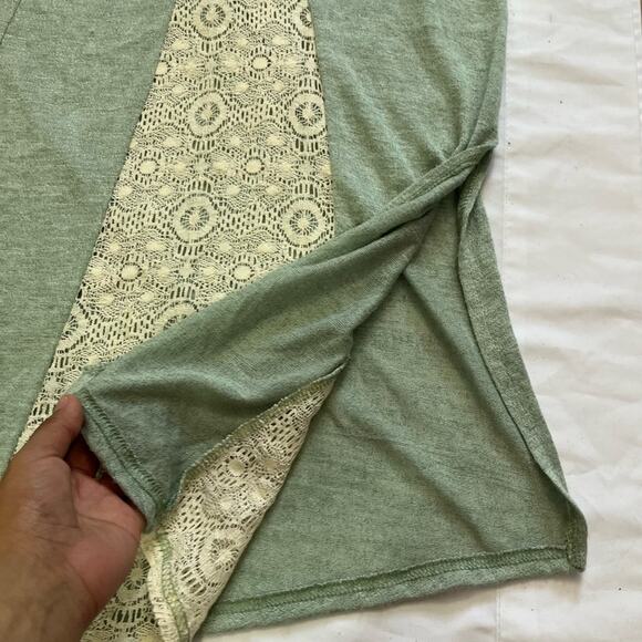 Umgee Soft Open Front Cardigan Shawl Coverall Bohemian Feminine Eyelet Size M/L - Picture 4 of 9